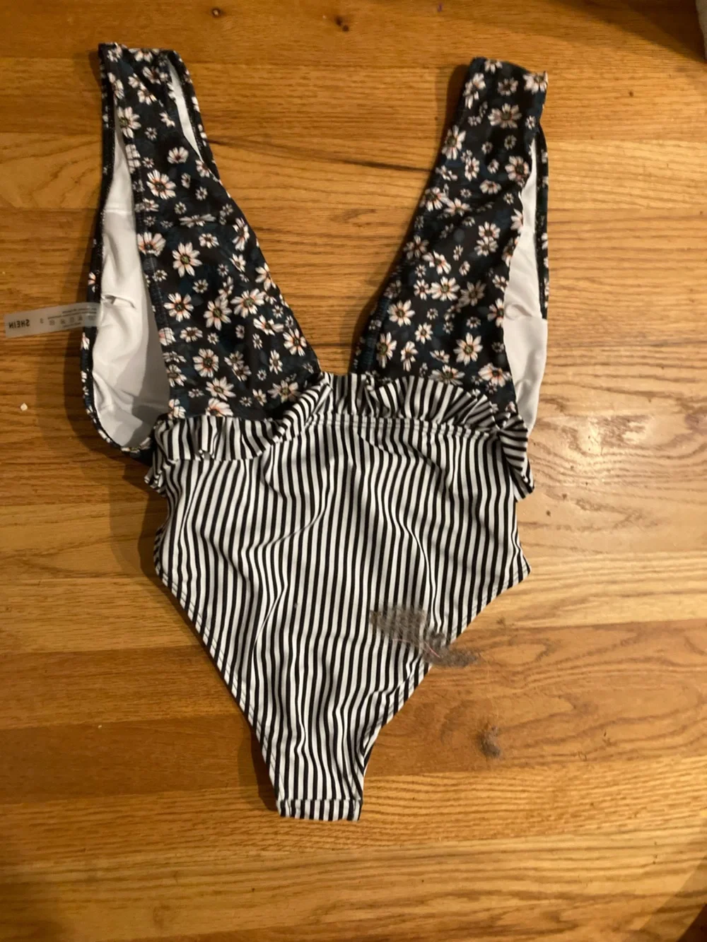 SHEIN Floral & Striped One-Piece Swimsuit - Navy with White Daisy Print - S NWOT
